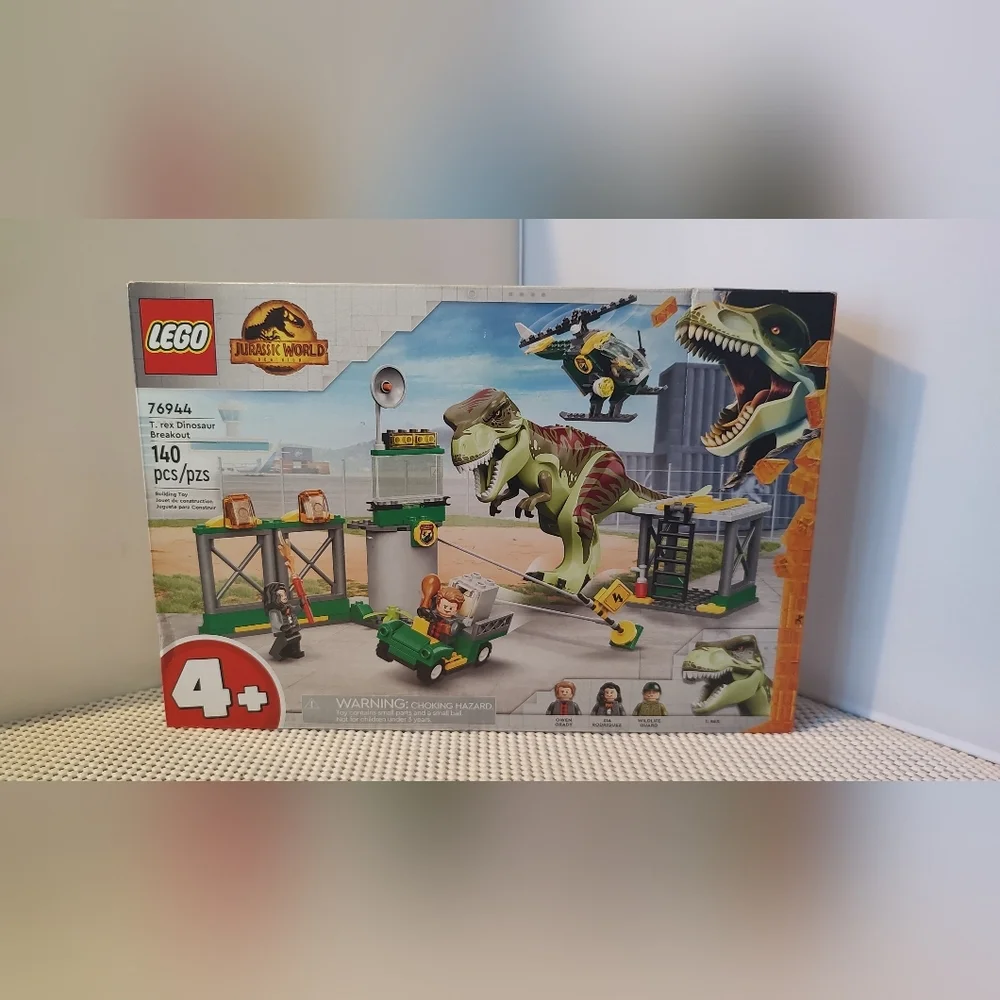 Lego 76944 T. Rex Dinosaur Breakout Jurassic World Dominion NWT